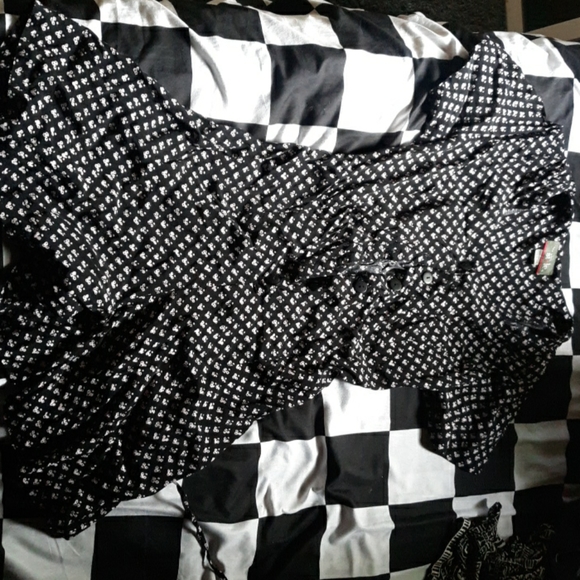 Romper - Picture 1 of 2